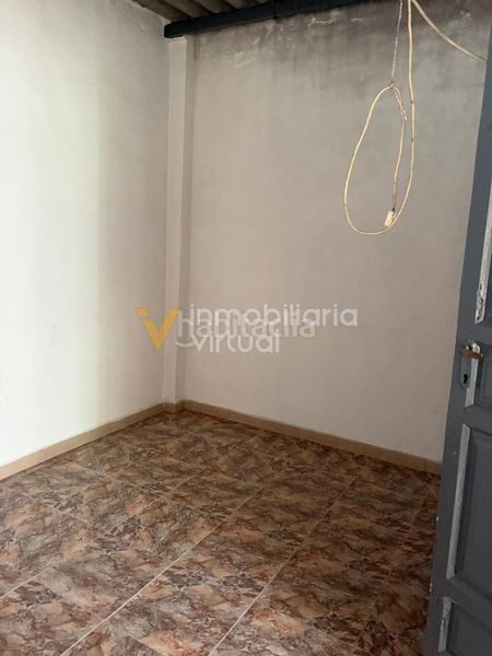 Foto d4b7f1f9-9d32-45de-90dc-64a7410a8808. Casa a plaza de la barrera 15 a El Carmen - La Barrera Lucena