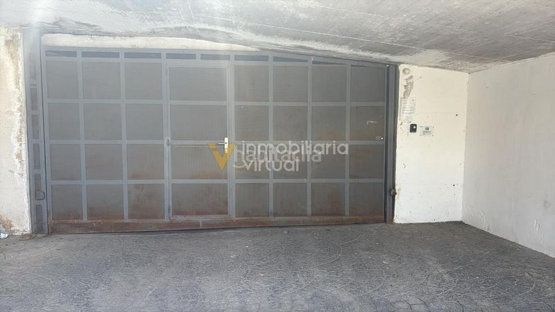 Foto 44ff3109-59b8-4a05-a7ac-c585464d2553. Aparcament cotxe a calle junquillo 29 a Cabra