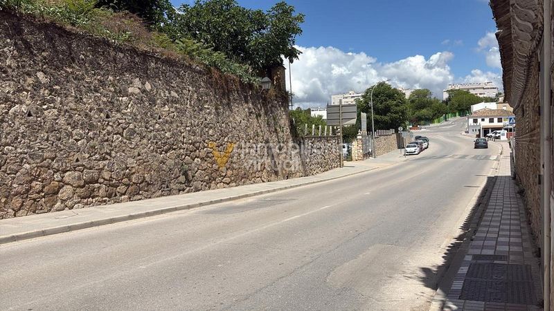Foto 7b36c8ca-c8a5-42df-b783-86ad3e8c5290. Aparcament cotxe a calle junquillo 29 a Cabra