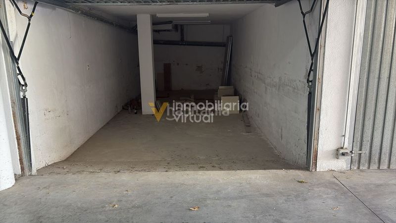 Foto a68c50b3-3062-4631-9a6a-81de0364bc2d. Aparcament cotxe a calle junquillo 29 a Cabra
