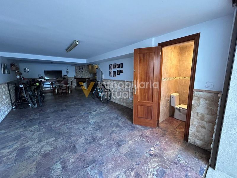 Foto 3282b53c-be08-48ee-a928-fb5e3ddd680b. Casa a avenida del parque 36 a Centro Lucena