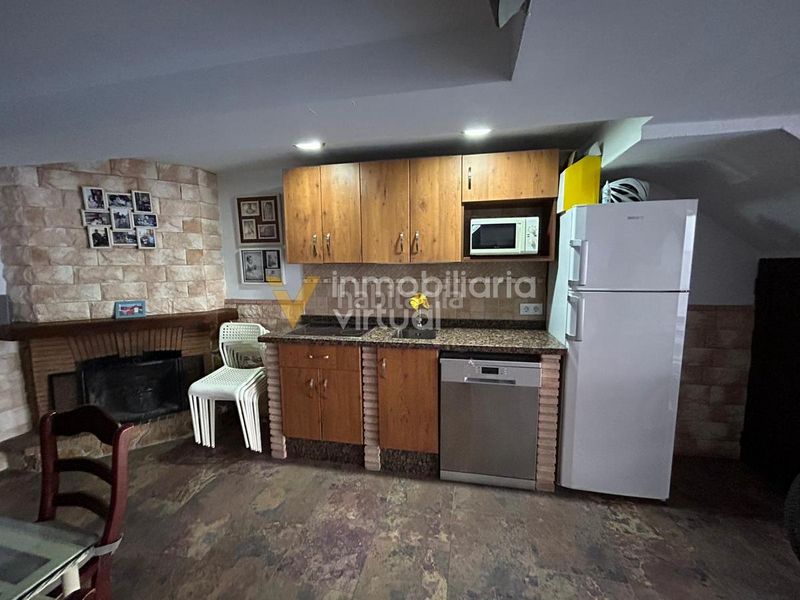Foto 60ef003d-838b-4878-bb6c-f7703c016f59. Casa a avenida del parque 36 a Centro Lucena