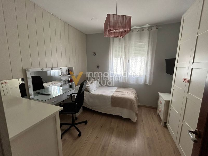 Foto cadd30ee-a193-46ff-a3c3-ef5ab7d69bca. Casa a avenida del parque 36 a Centro Lucena