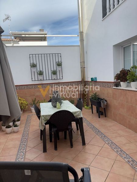 Foto b51ea969-dddb-4221-be6b-54ae4ed25923. Casa a El Carmen - La Barrera Lucena