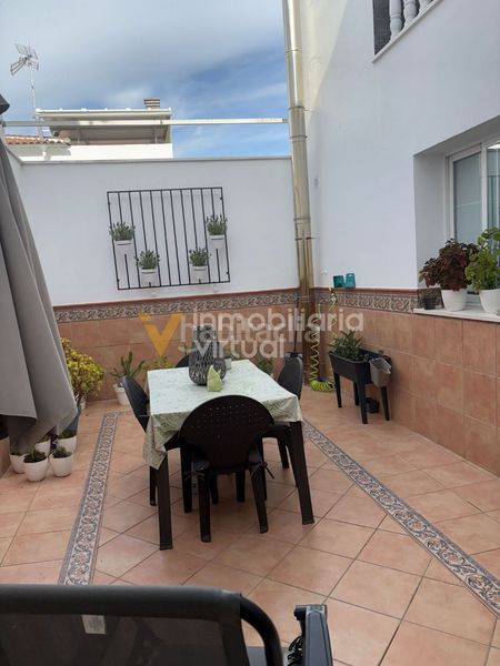 Foto d750f1fd-704c-42a7-9bd8-a3ef0c1ceca3. Casa a El Carmen - La Barrera Lucena