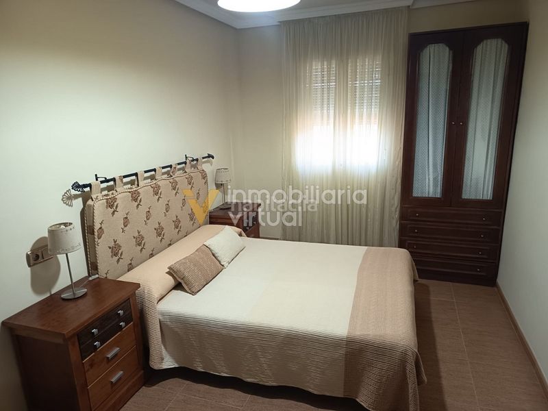 Foto 079e2fb7-0fb5-4c28-9b83-1d286809f0d6. Xalet amb piscina a Las Vegas - Campoaras Lucena