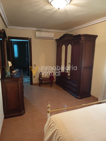 Foto 66267989-26d7-4c48-b12b-54a4308064ec. Xalet amb piscina a Las Vegas - Campoaras Lucena