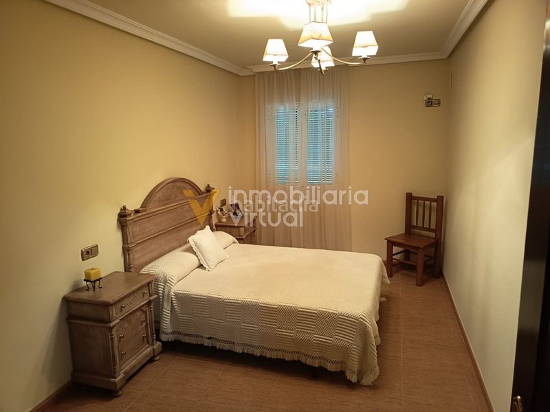 Foto bb8db895-7800-4e27-b135-e4f0f60494a2. Xalet amb piscina a Las Vegas - Campoaras Lucena