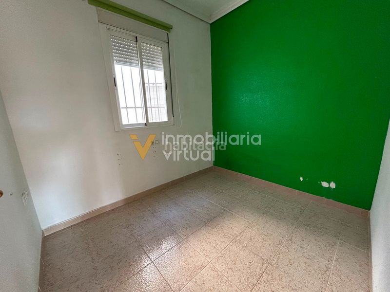 Foto b2fdb144-e2c1-417a-9ad9-7c216ff94500. Pis a calle torneros 4 a San Francisco Lucena