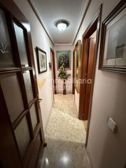 Appartamento  Calle nicolás albornoz. Piso muy céntrico en cabra 189000