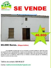 Maison  Avenida de la constitución. Casa de construcción tradicional en el medio rural