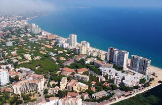 Estudi a Centre-Platja. Loft  en el paseo maritimo de platja d aro