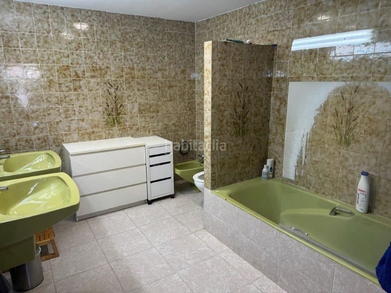 Foto 026b2d18-6607-42f0-859d-bc502c386ad1. Edificio in Llagostera