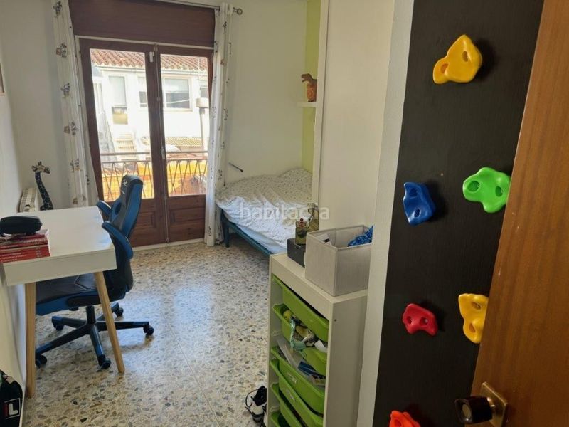 Foto 748eeb99-1628-4bd7-89c5-6fc9eb3da3da. Edificio in Llagostera