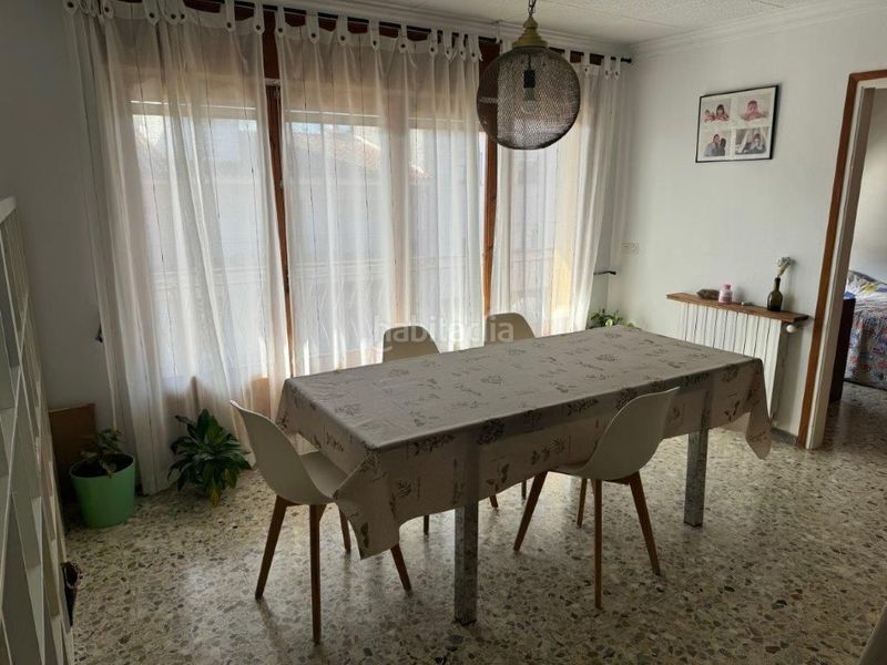 Foto b3eee061-7a9b-4189-81e7-252384254999. Edificio in Llagostera