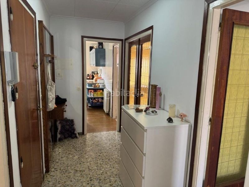 Foto bcf32587-f71e-41cc-842d-7659ba7a7b19. Edificio in Llagostera