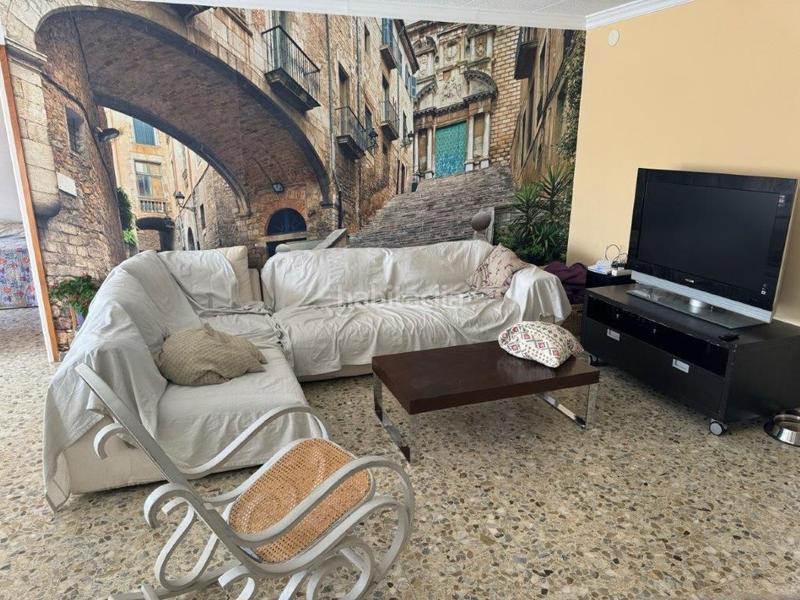 Foto 99577786-f12a-4b3b-b964-900697821791. Edifici a Llagostera