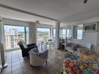 Appartement à Centre-Platja. Apartamento con plaza de parking en primera linea de playa