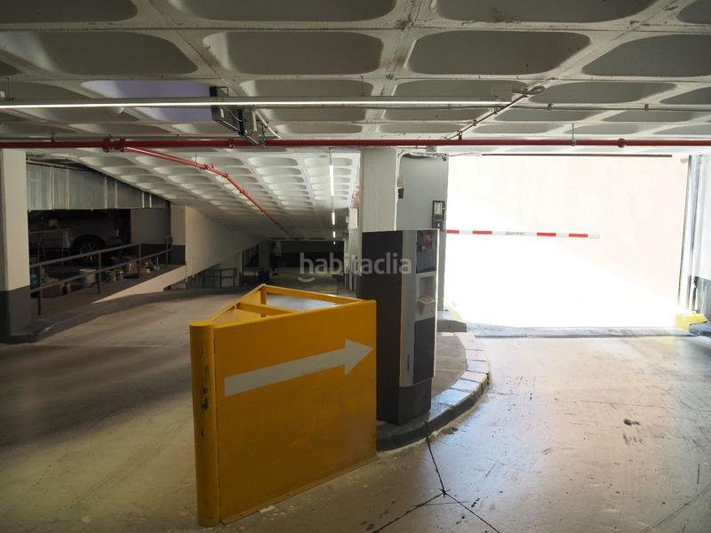 Foto 12b07cd1-e58c-42e7-82ac-d97f9d7c8c83. Location parking voiture dans Centre Mataró