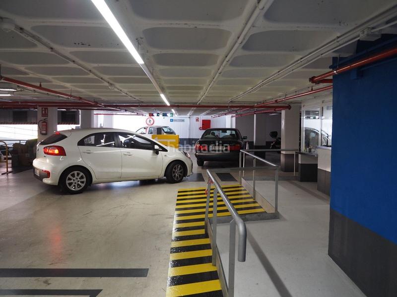 Foto 164a2ca0-9314-4aef-bf9a-0d42f47db384. Location parking voiture dans Centre Mataró