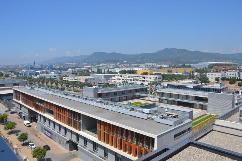 Foto 7064e3fd-87db-4cb8-b141-47c3916b06e1. Alquiler parking coche en passatge d'adolf comeron 18 opció compra en Mataró