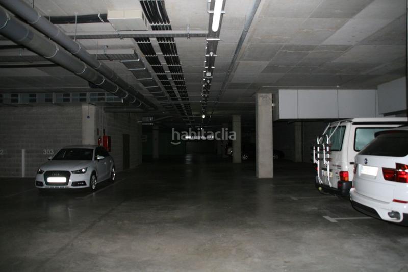 Foto b59ca2f7-5736-4ae3-909c-d2b945cea89c. Alquiler parking coche en passatge d'adolf comeron 18 opció compra en Mataró