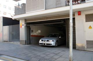 Rent Motorcycle parking in Carrer floridablanca 120. Opció compra