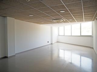 Alquiler Oficina en Carrer de vallveric 85. Local en lloguer de 63 m² a vallveric