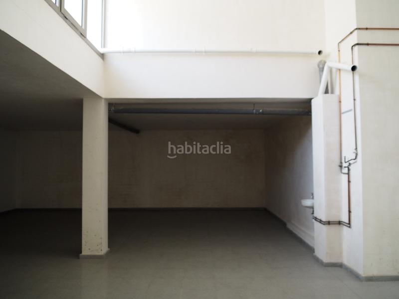 Foto b56fc7f8-c0fa-4f5d-86e6-915276212b8a. Rent business premise in ronda barceló 73 in Eixample Mataró