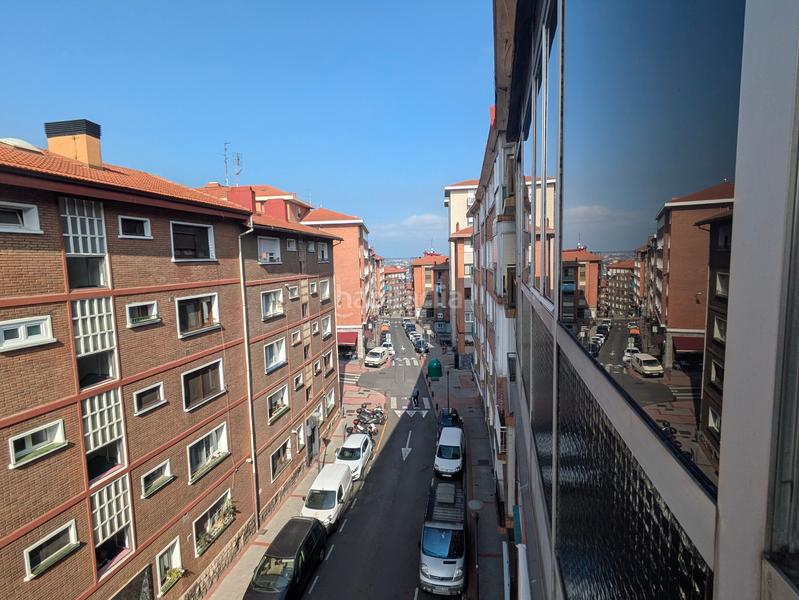 Foto c4261214-3d28-43e7-be04-ba5201a30990. Flat in Txabarri - La Unión - Vista Alegre Sestao