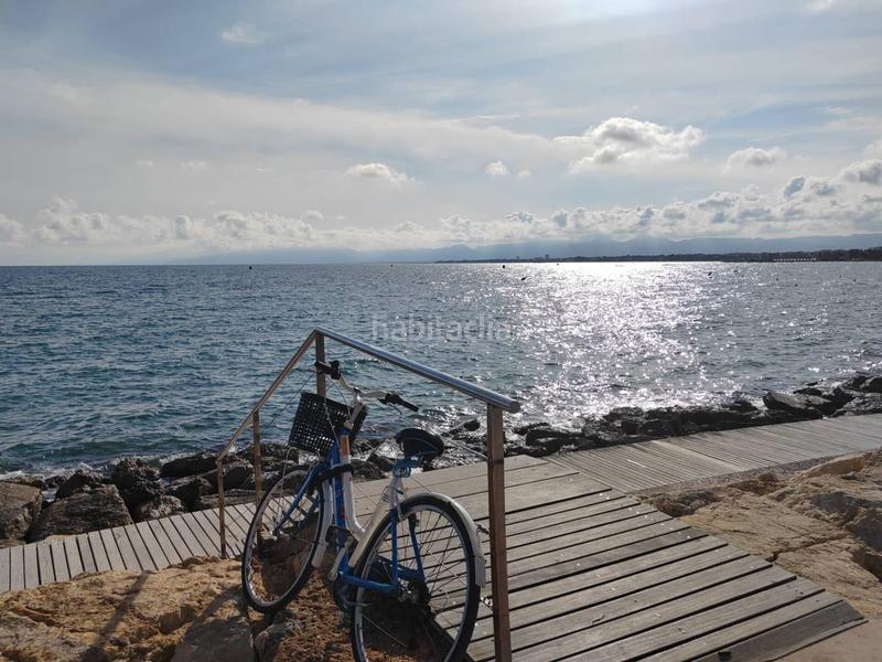 Foto df3c79d6-9d2c-49ce-82ee-489b1ddf7272. Apartamento precioso apartamento con salida directa a la playa en Salou