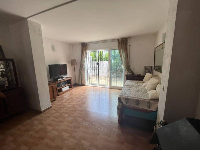 Foto 23e80eee-6cd3-4ed5-bb12-d290b3533899. Casa pareada se vende chalet pareado frente al mar en Cambrils