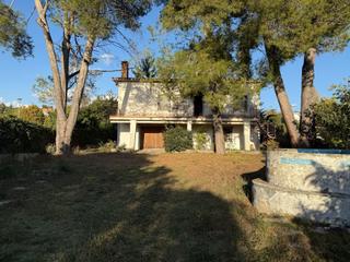 Casa a Roca del Vallès (La). Casa a sta agnès