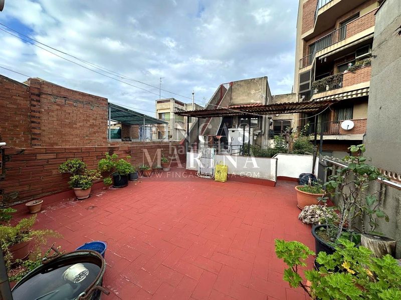 Foto c5df1f99-b4ad-4fc3-9484-553500c79fe1. Planta baixa amb aparcament a Centre-Estació Gavà