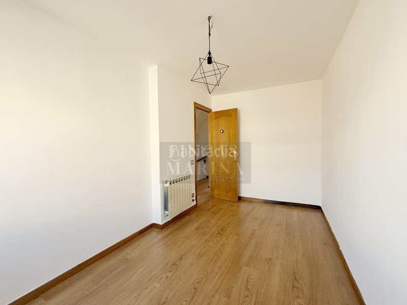 Foto 1690ec58-0558-44a8-894a-3646cb0b0eec. Casa amb calefacció aparcament a Passeig Maragall Gavà