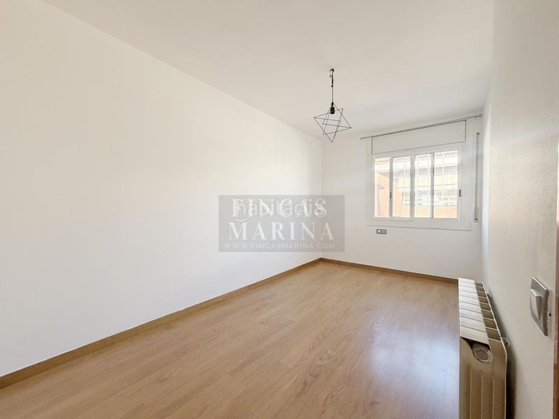Foto 951554f4-2380-41bb-9c76-7c331c92371f. Casa amb calefacció aparcament a Passeig Maragall Gavà