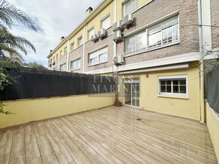 Miete Haus in Passeig Maragall. Magnífica casa adosada ubicada en la zona las panas de gavà