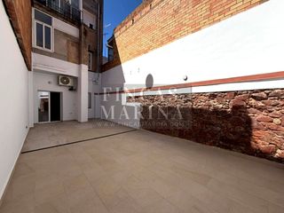 Miete Geschäftsraum in Centre-Estació. Local en la illa de gavà para uso polivalente