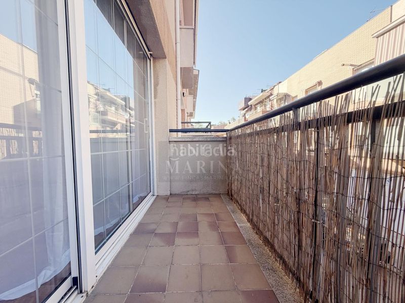 Foto 579b1284-db0a-4dbf-8c0d-ae926ca7b92e. Casa amb calefacció aparcament a Passeig Maragall Gavà