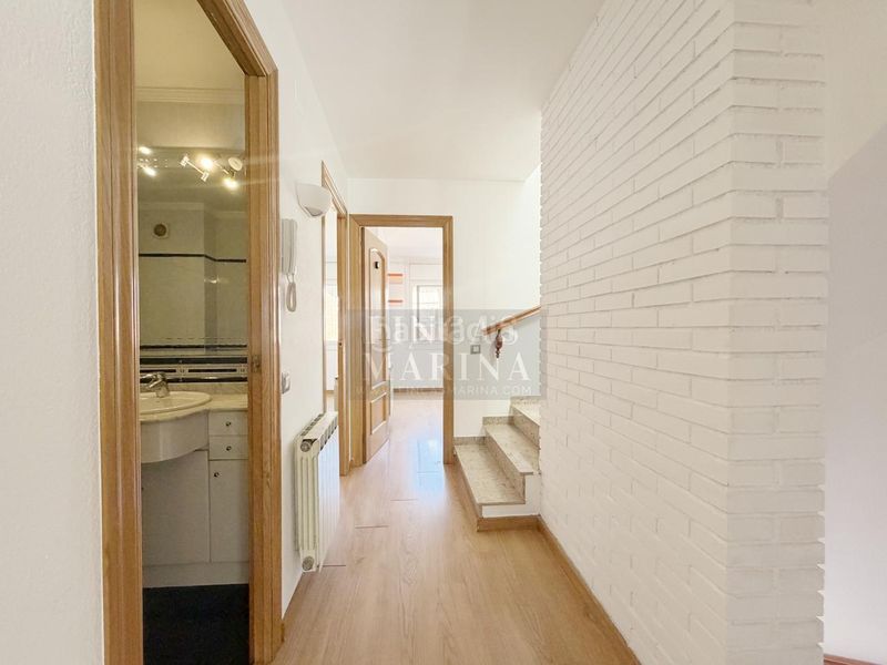 Foto 7c9736e3-289e-40b8-ad8a-fd043513d536. Casa amb calefacció aparcament a Passeig Maragall Gavà