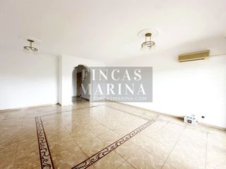 Flat  De l'eramprunyà. Piso en avinguda de leramprunyà, gavà