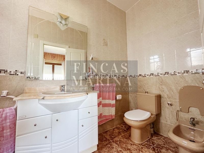 Foto 52ad25f1-d8c6-423d-a5dd-4ff3a480d4d1. Casa amb aparcament piscina a Vallirana