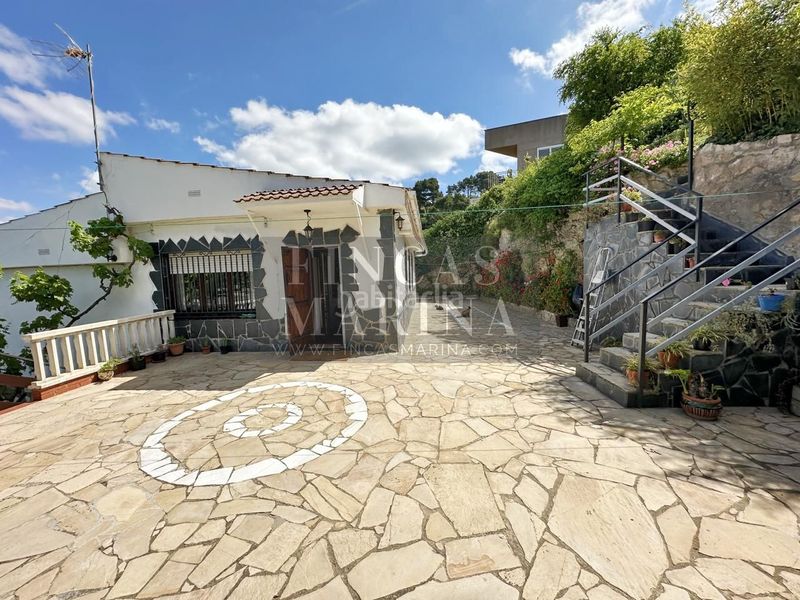 Foto 85a35fee-1e7d-4d0a-b538-d79c7469d21f. Casa amb aparcament piscina a Vallirana