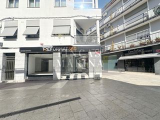 Rent Business premise in Centre-Estació. Local en la illa de gavà