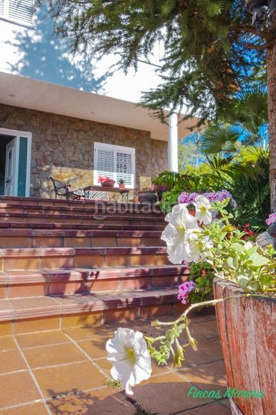 Foto 1324e8cd-45ba-467d-8a09-6d1b41f80b0d. Casa amb calefacció aparcament piscina a Bruguers Gavà