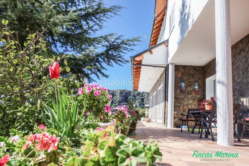 Foto cc37bc4a-8735-4a0f-a145-03ebed3cf726. Casa amb calefacció aparcament piscina a Bruguers Gavà