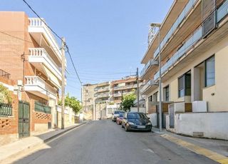 Planta baixa  Del riu llobregat. Planta baja con entrada independiente