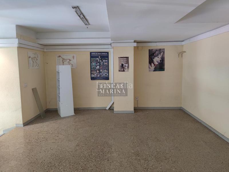 Foto c9c1a4dd-0ef4-4736-be35-8322d5f59f97. Lloguer local comercial a Centre-Estació Gavà