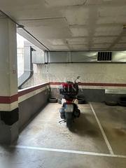 Aparcament cotxe  Carrer de sant nicasi. Plazas de aparcamiento ubicadas en la la calle sant nicasi de ga