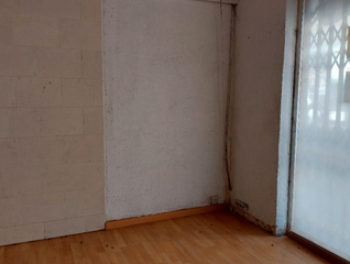 Local Comercial  Carrer del canonge doctor auguet. Planta baja a reformar